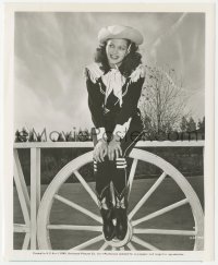 3p1960 FRONTIER GAL candid 8x10 still 1945 sexy cowgirl Yvonne De Carlo posing at California ranch!