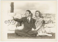 3p2005 IT'S A WONDERFUL LIFE 8x11 key book still 1946 James Stewart & Donna Reed sitting on grass!