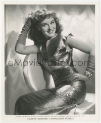 3p2097 PAULETTE GODDARD 8x10 still 1939 sexy seated portrait in cool dress with bare midriff!