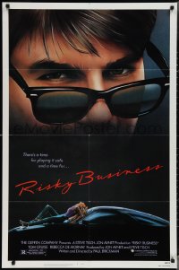 3p0864 RISKY BUSINESS 1sh 1983 classic c/u art of Tom Cruise in cool shades by Drew Struzan!