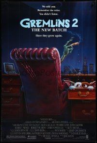 3r0771 GREMLINS 2 DS 1sh 1990 great Winters artwork of Gremlin in executive chair!