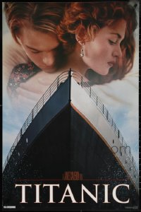 3s0037 LOT OF 22 UNFOLDED TITANIC 23x35 COMMERCIAL POSTERS 1998 Leonardo DiCaprio & Kate Winslet!