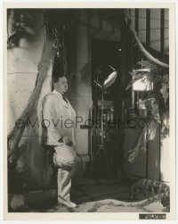 3t1418 ISLAND OF LOST SOULS candid 8x10.25 still 1933 Charles Laughton watching filming of scene!