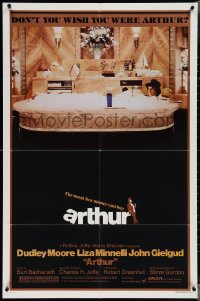 3t0782 ARTHUR style B 1sh 1981 image of drunken Dudley Moore in huge bath tub w/martini!