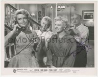 3x0458 DORIS DAY signed 8x10.25 still 1955 great c/u with Dorothy Malone & others in Young At Heart!