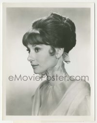 3y1284 AUDREY HEPBURN TV 7x9 still 1965 presenting the Best Actress Award at the 37th Oscar show!