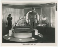 3y1334 DAY THE EARTH STOOD STILL 8.25x10 still 1951 Patricia Neal watches Gort inside space ship!