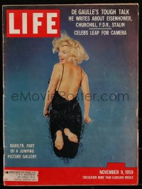 3y0356 LIFE magazine November 9, 1959 Marilyn Monroe, Part of a Jumping Picture Gallery!