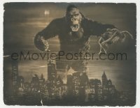 4b0258 KING KONG deluxe 10.5x13.5 still 1933 best image of ape & Fay Wray over NY skyline by Bachrach!