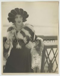 4f1342 ESTELLE TAYLOR deluxe 7.75x10 still 1920s portrait in great fur outfit with wild hat!