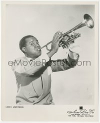 4f1443 LOUIS ARMSTRONG 8.25x10 publicity still 1950s the jazz legend playing his trumpet!