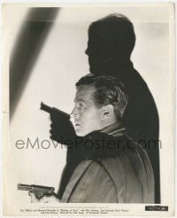 4f1464 MINISTRY OF FEAR 8x10 still 1944 Fritz Lang, c/u of Ray Milland w/gun & shadow by Morrison!