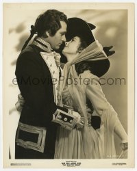 4f1570 THAT HAMILTON WOMAN 8x10.25 still 1941 best romantic c/u of Laurence Olivier & Vivien Leigh!