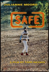 4g1019 SAFE 1sh 1995 Todd Haynes, Julianne Moore, strange image!