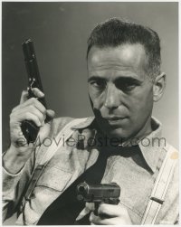 4j0549 HIGH SIERRA deluxe 11x14 still 1941 iconic close portrait of Humphrey Bogart with two guns!