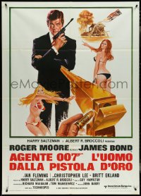 4j0123 MAN WITH THE GOLDEN GUN Italian 1p R1970s Enzo Sciotti art of Roger Moore as James Bond!