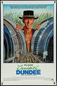 4k0749 CROCODILE DUNDEE 1sh 1986 cool art of Paul Hogan looming over New York City by Daniel Goozee!