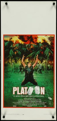 4k0301 PLATOON Italian locandina 1987 Oliver Stone, Vietnam War, Willem Dafoe shot in iconic scene!