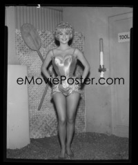 4m0524 BROADSIDE group of 7 2.25x2.25 negatives & 9 4x5 negatives 1964-1965 sexy actresses!