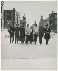 4p1233 DOCTOR ZHIVAGO candid 8x10 still 1965 portrait of David Lean, Christie, Sharif & top cast!