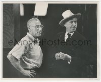 4p1327 MY FAIR LADY candid deluxe 8x10 still 1964 director George Cukor & designer Cecil Beaton!