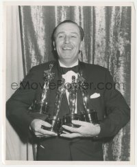 4p1410 WALT DISNEY 8.25x10 still 1954 happy after he won 4 Oscars at the 26th Annual Academy Awards!