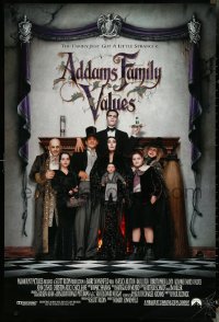 4r0668 ADDAMS FAMILY VALUES int'l 1sh 1993 Christina Ricci, the family just got a little stranger!