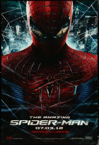 4r0675 AMAZING SPIDER-MAN teaser DS 1sh 2012 portrait of Andrew Garfield in title role over city!