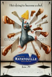 4r0894 RATATOUILLE advance DS 1sh 2007 Disney/Pixar cartoon, great image of mouse with knives!