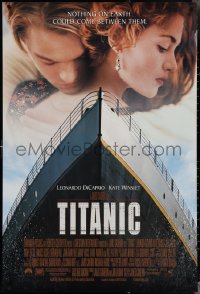 4r0962 TITANIC DS 1sh 1997 Leonardo DiCaprio, Kate Winslet, directed by James Cameron!