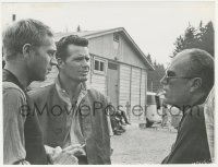 4t1512 GREAT ESCAPE candid 7.25x9.5 still 1963 Steve McQueen, James Garner & director John Sturges!