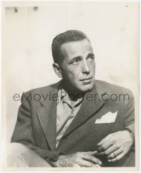 4t1526 HUMPHREY BOGART 8.25x10 still 1950s great Warner Bros. portrait with jacket by Henry Waxman!