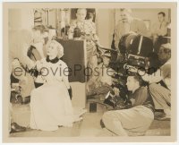 4t1529 IN A LONELY PLACE candid 8.25x10 still 1950 Nicholas Ray films Humphrey Bogart & Grahame!