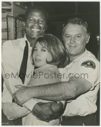 4t1530 IN THE HEAT OF THE NIGHT 8x10.25 still 1967 Sidney Poitier & Rod Steiger hug Lee Grant!