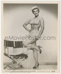 4t1556 KIM NOVAK 8.25x10 still 1954 full-length in sexy two-piece swimsuit making Pushover!