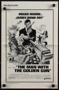 4t0351 MAN WITH THE GOLDEN GUN pressbook 1974 art of Roger Moore as James Bond by Robert McGinnis!