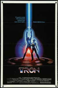 4t1341 TRON 1sh 1982 Walt Disney sci-fi, Jeff Bridges in a computer, cool special effects!