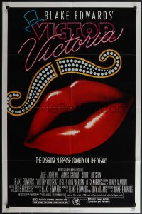 4t1355 VICTOR VICTORIA 1sh 1982 Julie Andrews, Blake Edwards, cool lips & mustache art by John Alvin!