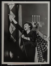 4t1783 JUDY GARLAND SHOW 3 TV 7x9 stills 1960s the star performing on stage and with Mickey Rooney!