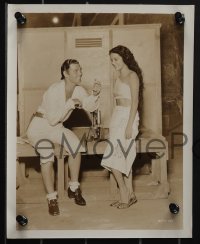 4t1790 MUTINY ON THE BOUNTY 3 candid 8x10 stills 1935 Clark Gable & Movita, Laughton reading novel!