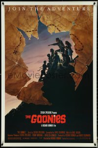 4w0834 GOONIES 1sh 1985 Josh Brolin, teen adventure classic, cool treasure map art by John Alvin!