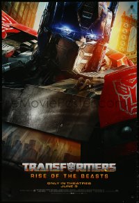 4w1023 TRANSFORMERS: RISE OF THE BEASTS teaser DS 1sh 2023 great super close-up of Optimus Prime!