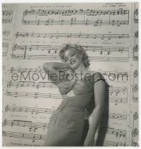 4y1229 MARILYN MONROE 7.75x8.25 still 1952 in Niagara dress by sheet music for her Ray Anthony song!