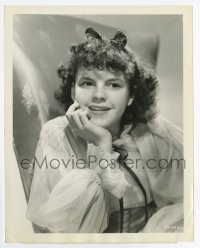 5b1825 JUDY GARLAND 8x10.25 still 1936 super young head & shoulders close up sitting in chair!