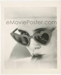 5b1836 LOLITA 8.25x10 still 1962 most classic image of sexy Sue Lyon w/heart sunglasses & lollipop!