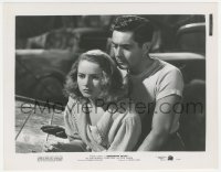 5b1864 NIGHTMARE ALLEY 8x10.25 still 1947 great close up of carny Tyrone Power & pretty Coleen Gray!