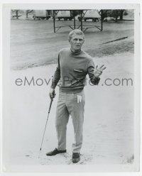 5b1918 THOMAS CROWN AFFAIR candid 8.25x10 still 1968 great c/u of Steve McQueen golfing in sand trap!