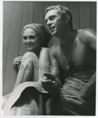 5b1917 THOMAS CROWN AFFAIR 8.25x10 still 1968 Steve McQueen & sexy Faye Dunaway naked in sauna!