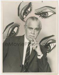 5b1920 THRILLER TV 7x9 still 1960 great portrait of host Boris Karloff by eyes painted on wall!