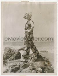 5b1752 BESSIE LOVE English 6.5x8.5 news photo 1929 wearing Spanish Pyjama Suit on California coast!